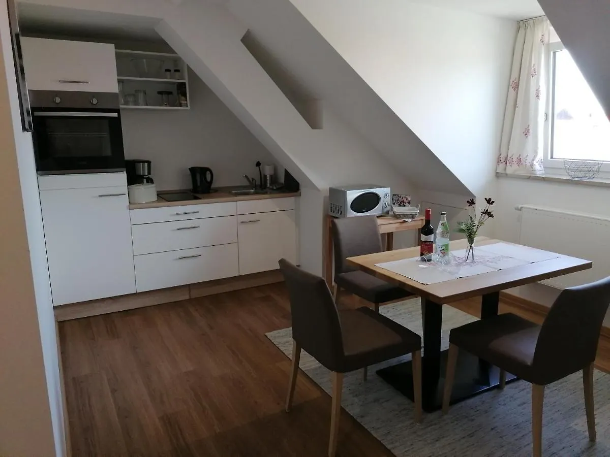 Bed & Breakfast Pension Zum Baeren Langerringen Germany